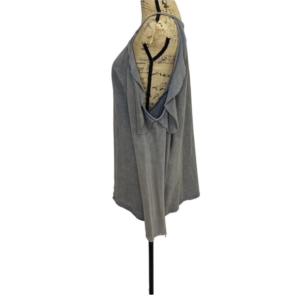 Umgee Women's Ruffled Open Shoulder Long Sleeve Tunic Top - Picture 8 of 13